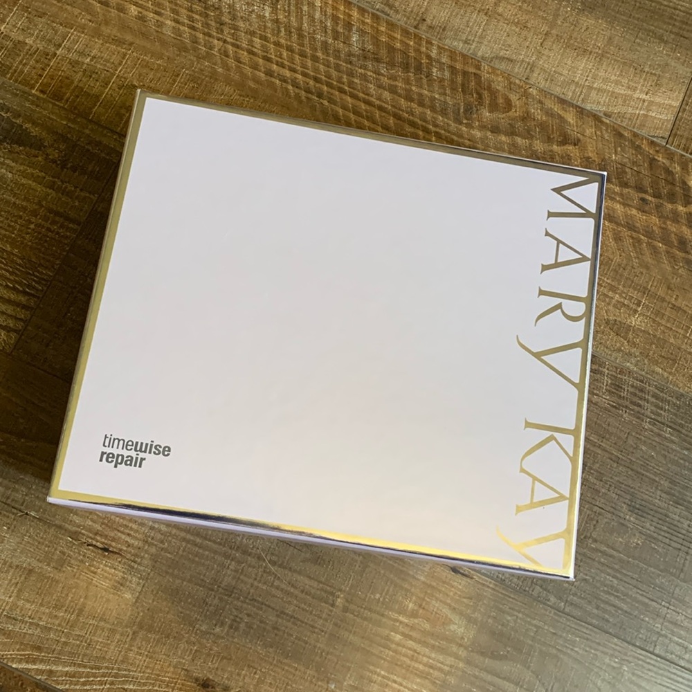 Mary Kay Volu-Firm Set